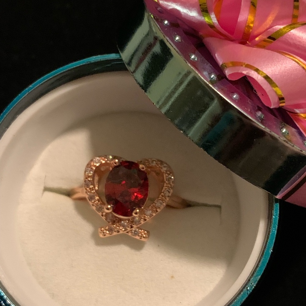 Red CZ Knot Ring - Picture 1 of 6
